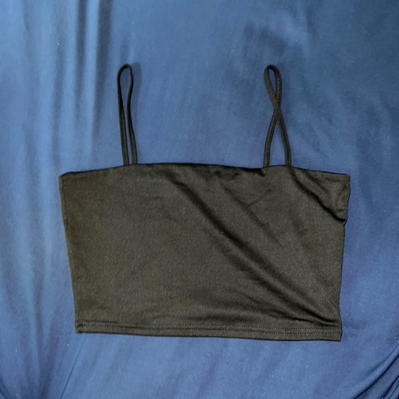 Tops - Black crop tank top